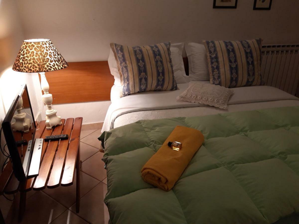 Debora Maison B&B Colombare Di Sirmione Экстерьер фото